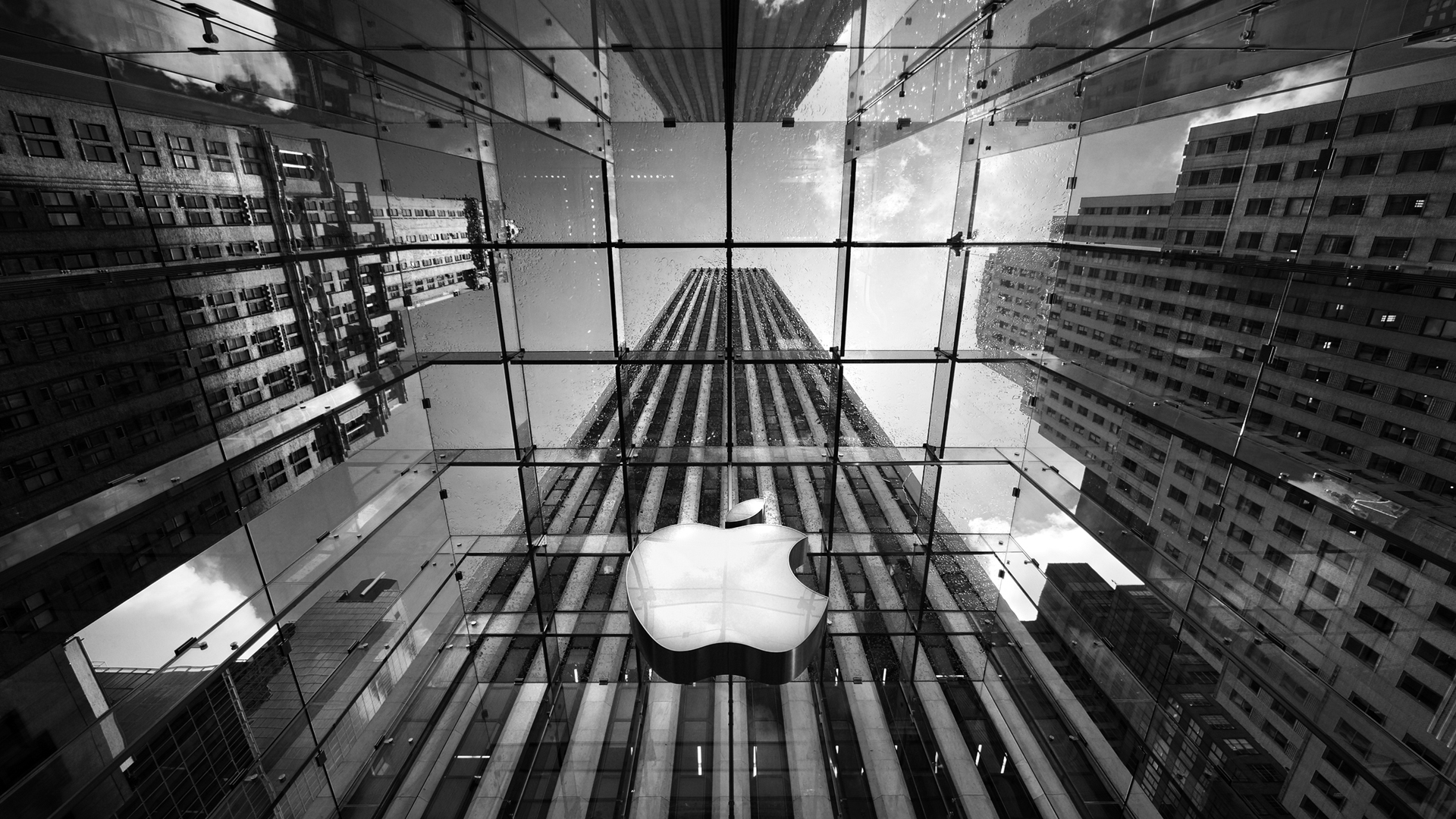 Apple пригрозила увольнением и тюрьмой за слив своей информации