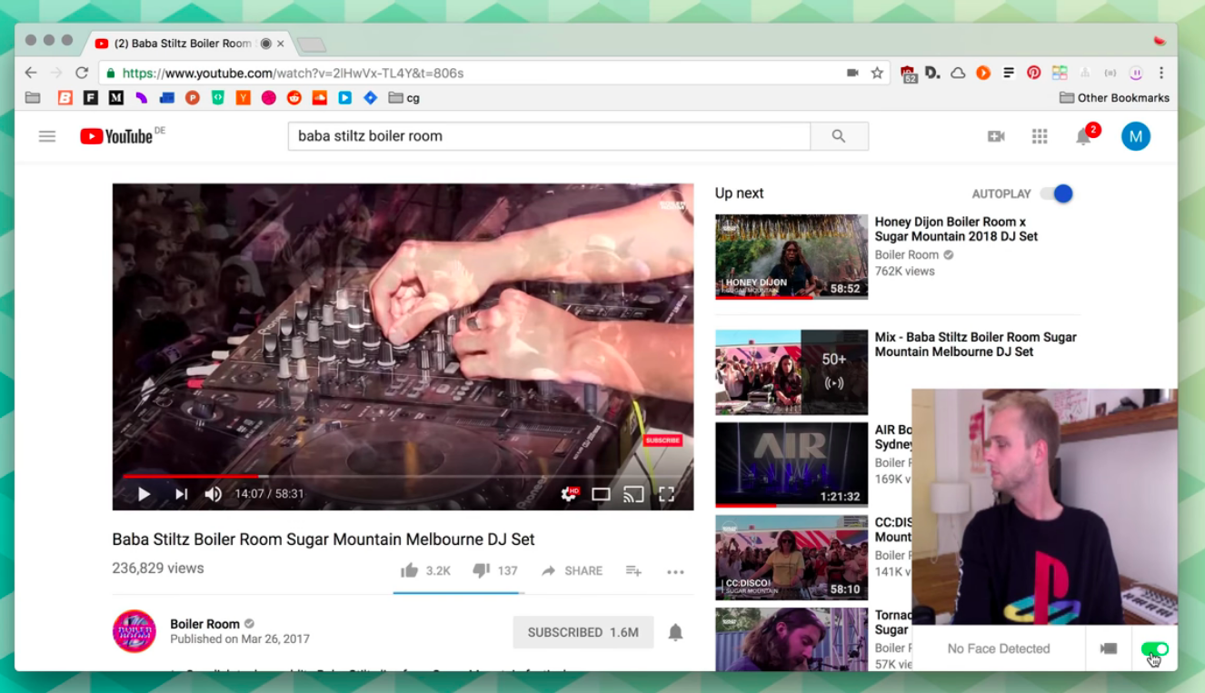 В магазине расширений Google Chrome появился сервис FacePause: он останавливает видео на YouTube при отводе взгляда