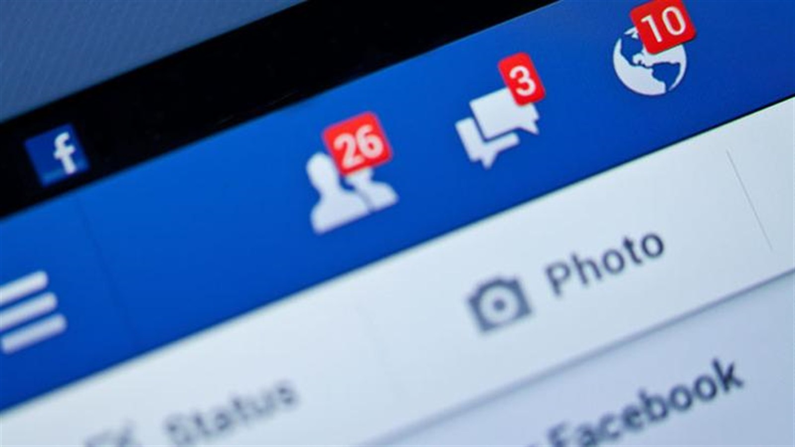 61357414-facebook-1