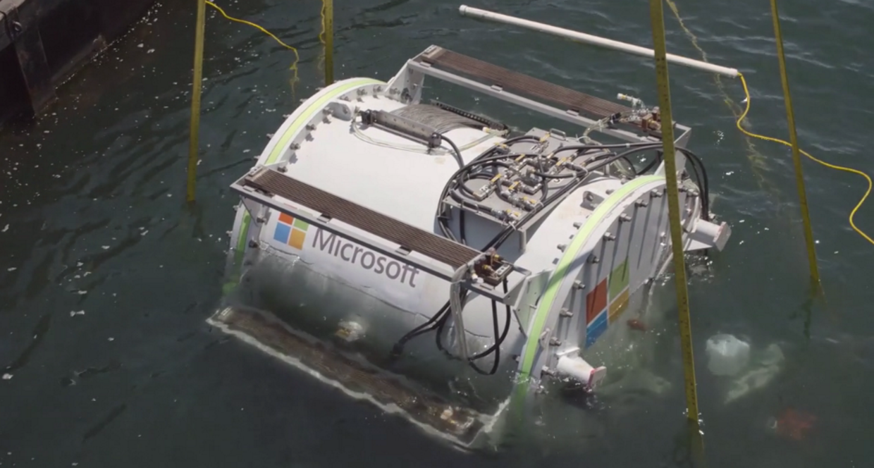 Microsoft ради эксперимента установил дата-центр на дне моря