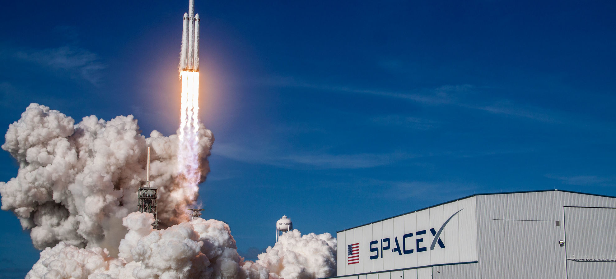 SpaceX планирует построить собственный космодром