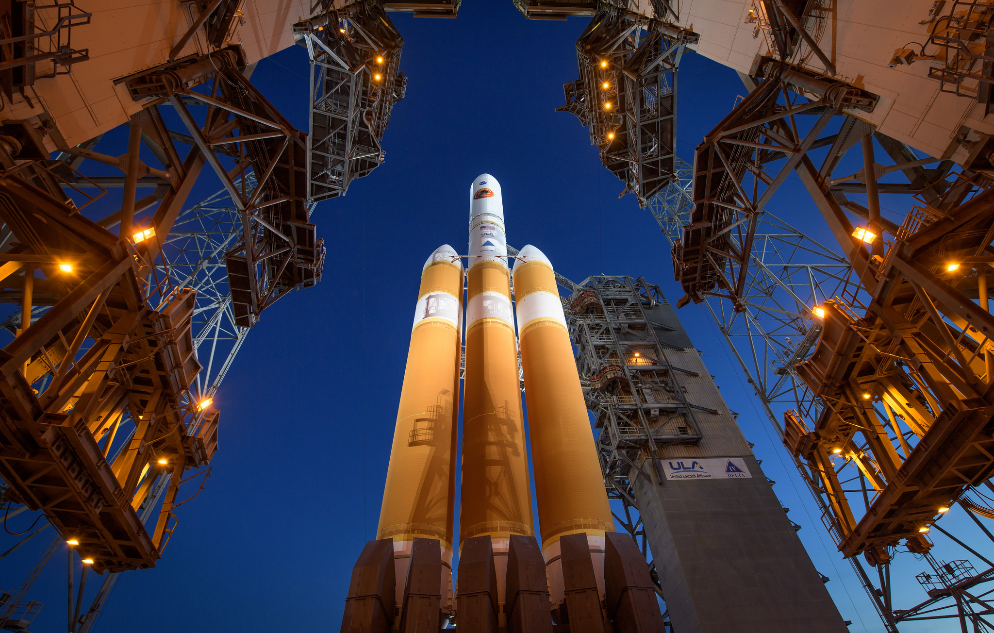 NASA запустило зонд «Паркер», который должен приблизиться к Солнцу