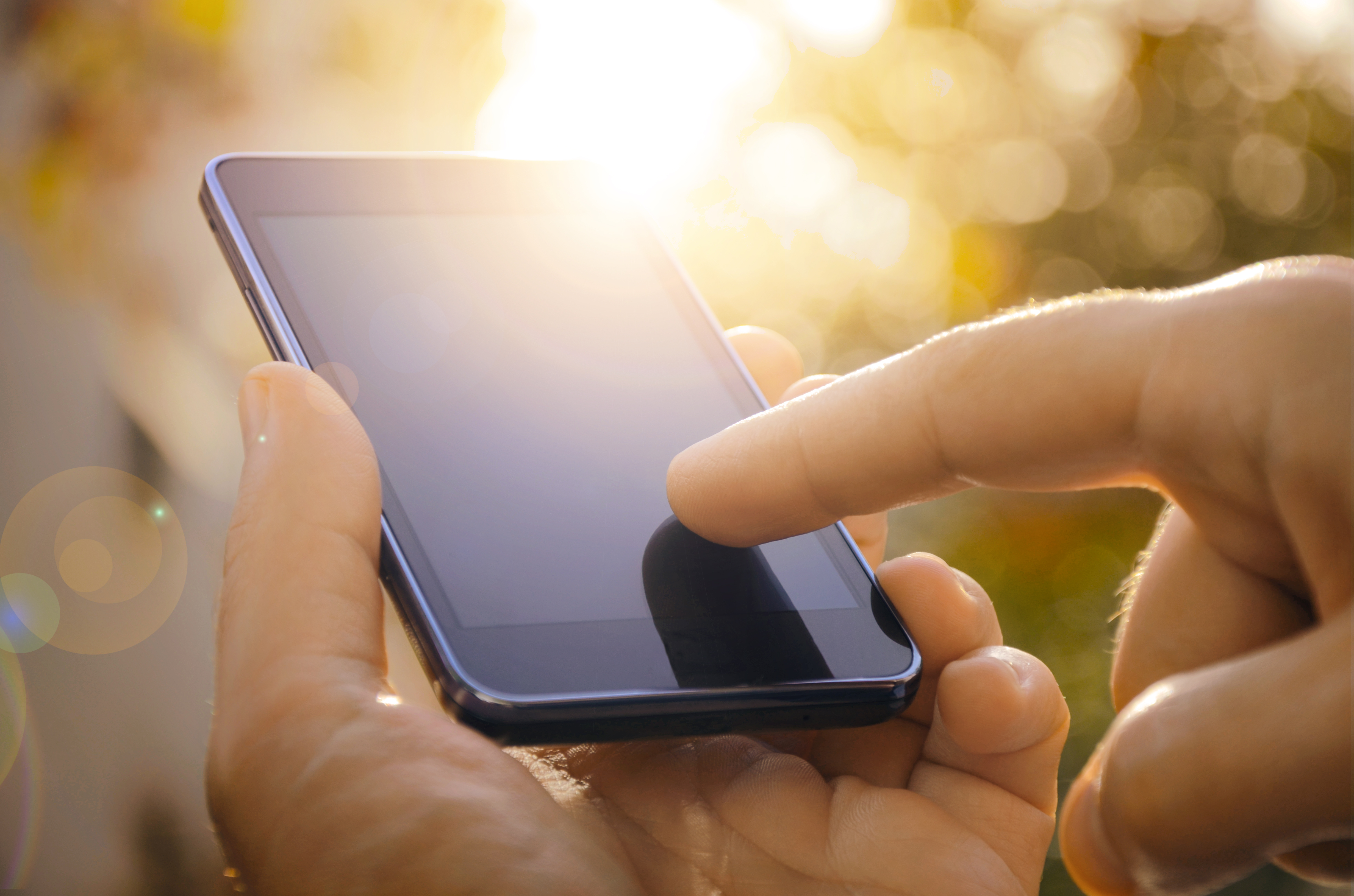Closeup_Telephone_469420