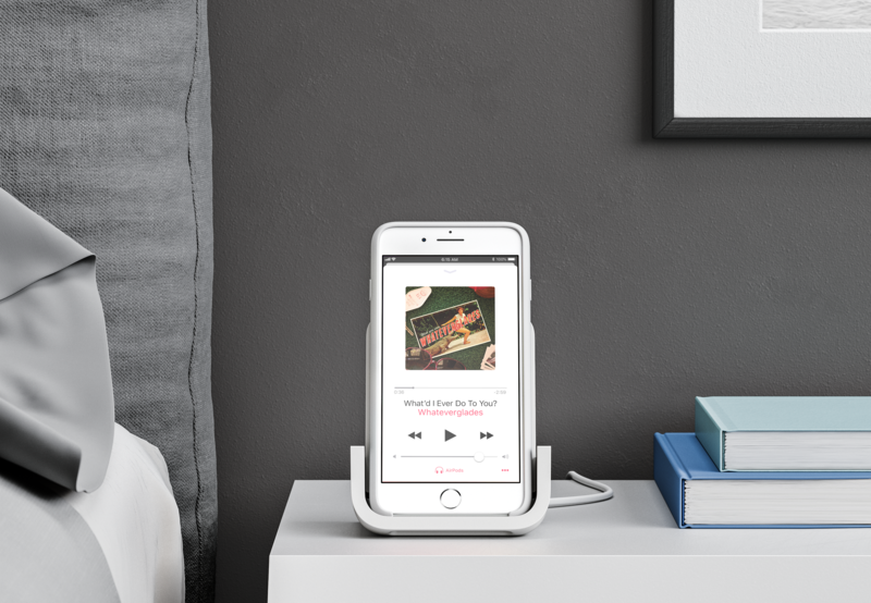 Apple и Logitech выпустили беспроводную зарядку-подставку для смартфонов iPhone