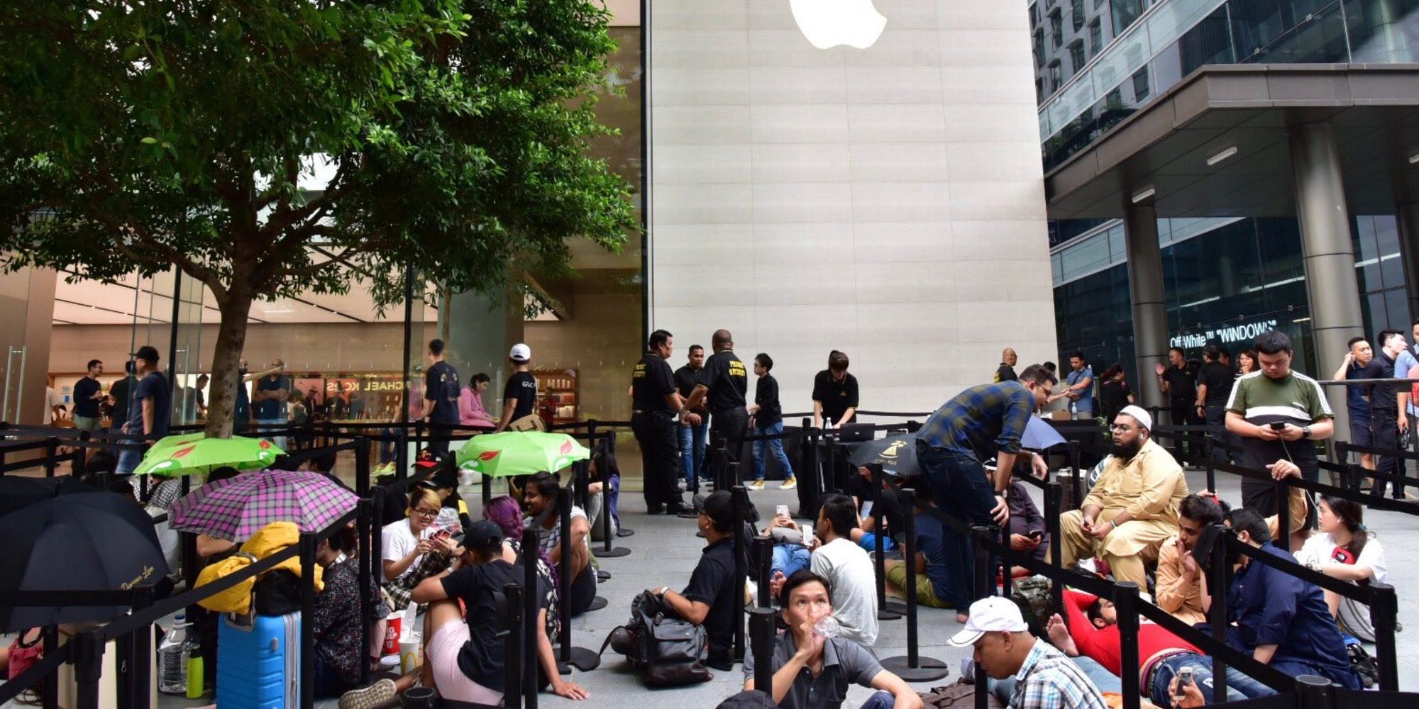 Старт продаж новинок Apple