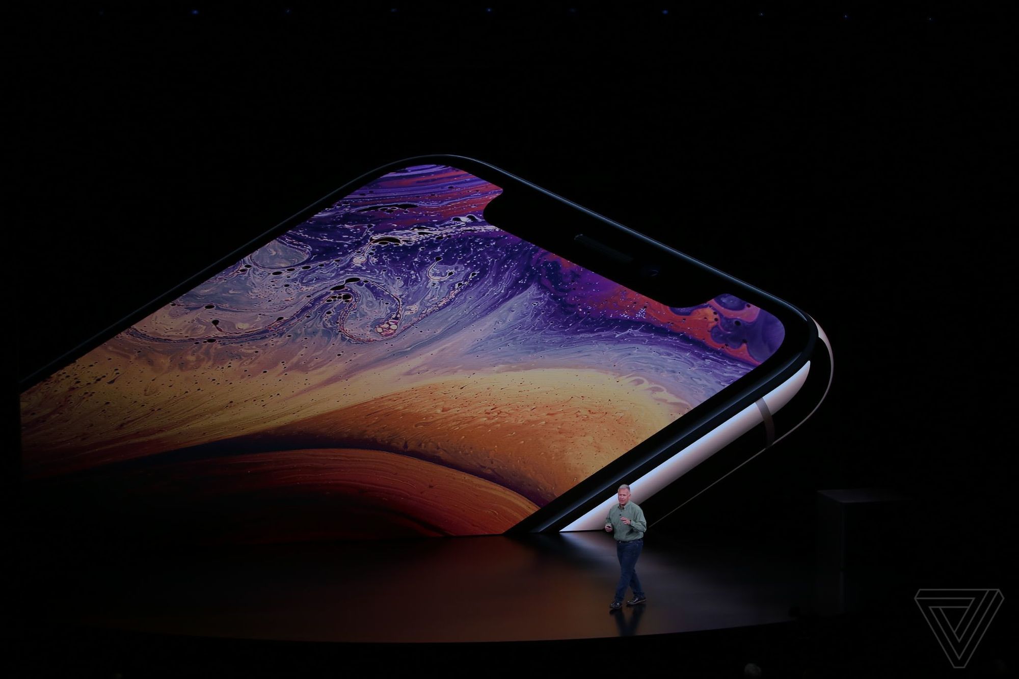 Apple презентовала три новых iPhone