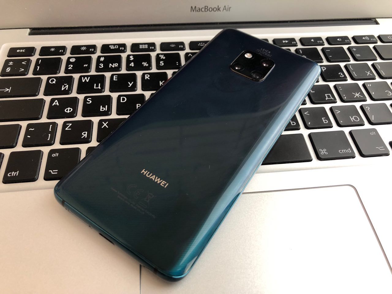 Обзор Huawei Mate 20 Pro: идеален со всех сторон