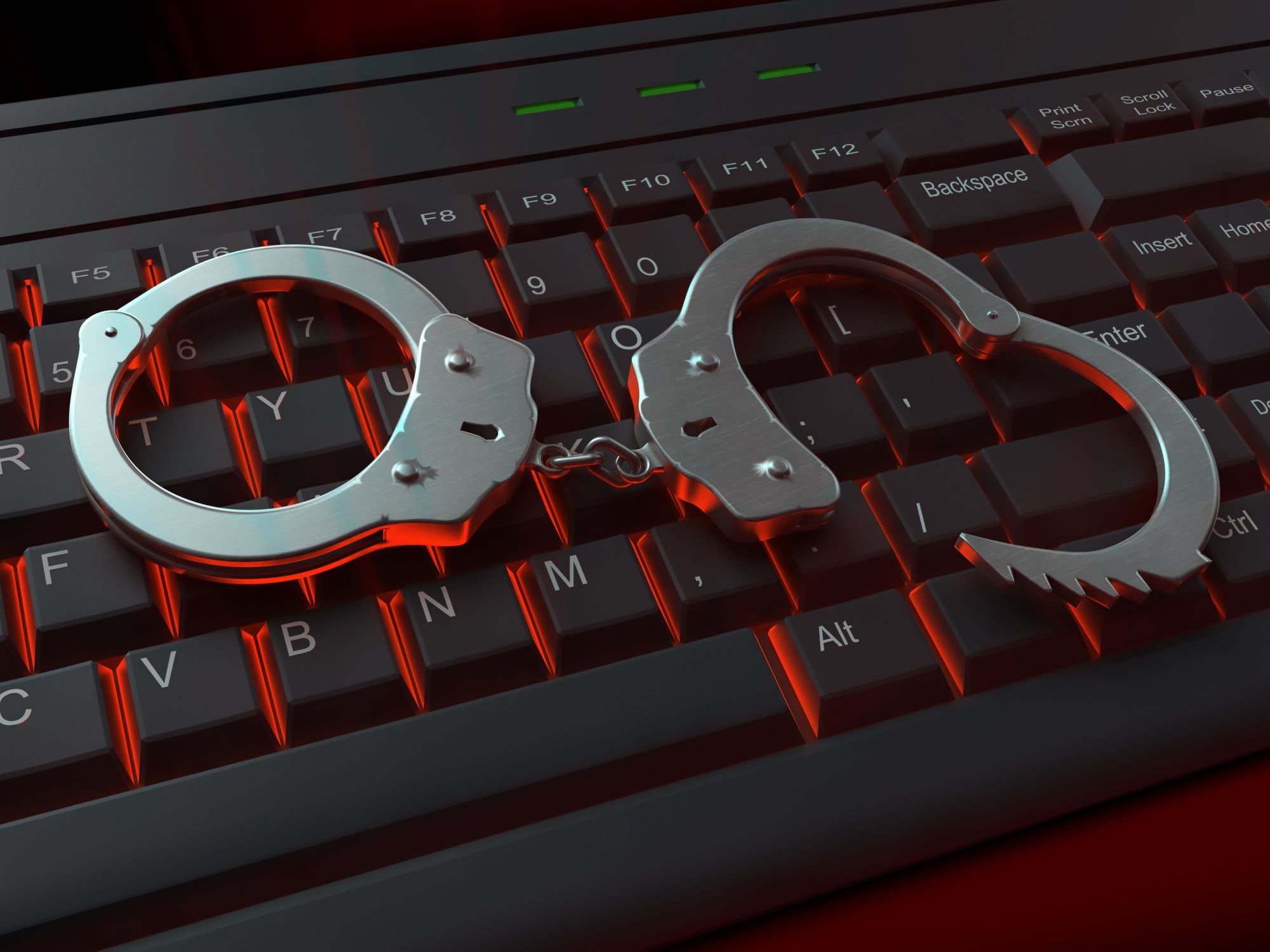 Сенаторы предложили наказывать за неуважительные материалы в Интернете