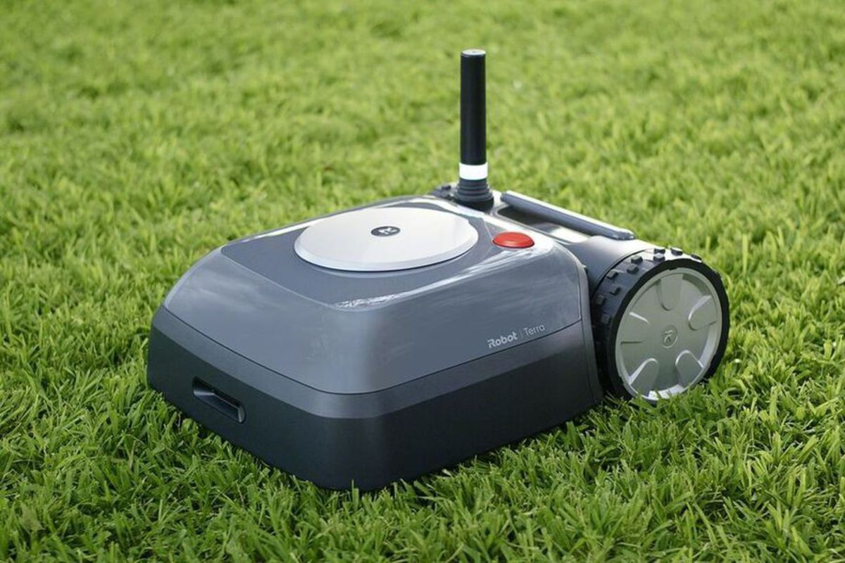 IRobot представила робота-газонокосилку