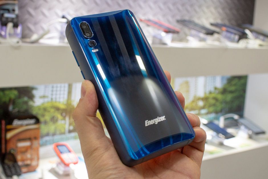 Energizer выпустила смартфон-кирпич с батареей на 18 000 мАч