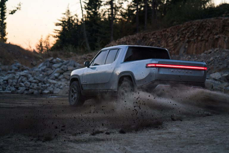 Amazon инвестирует в электромобильный стартап Rivian