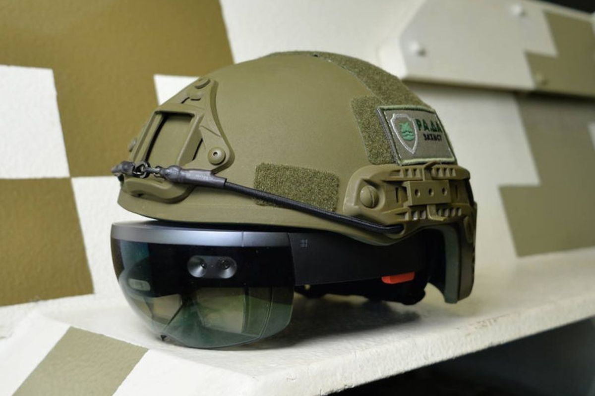 «HoloLens не для войны!» Сотрудники Microsoft требуют отказаться от контракта с армией США