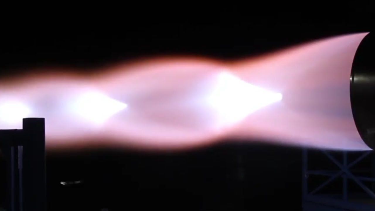 Двигатель Raptor от SpaceX превзошел «удивительный» российский РД-180