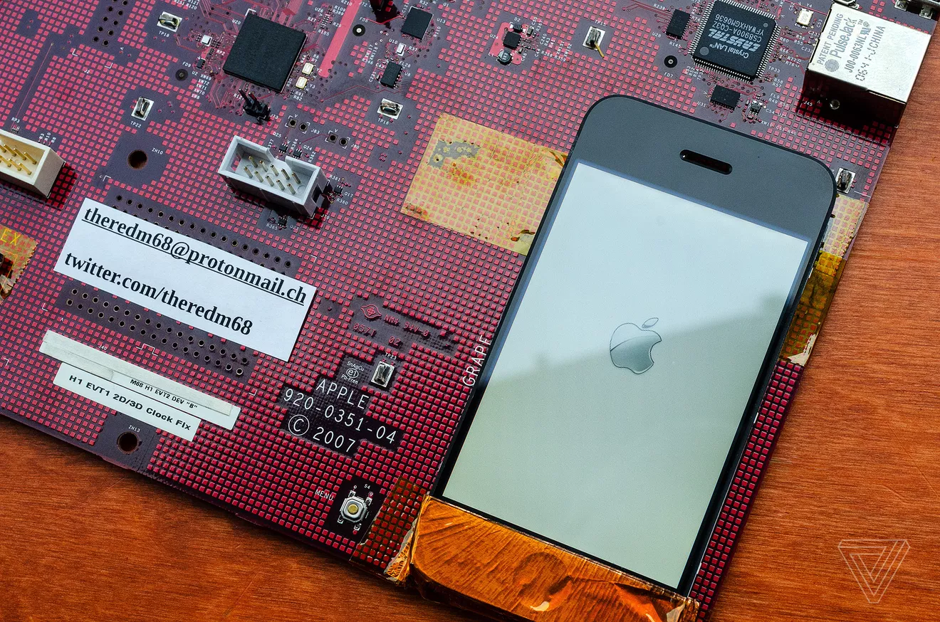 Анонимный источник показал прототип первого iPhone
