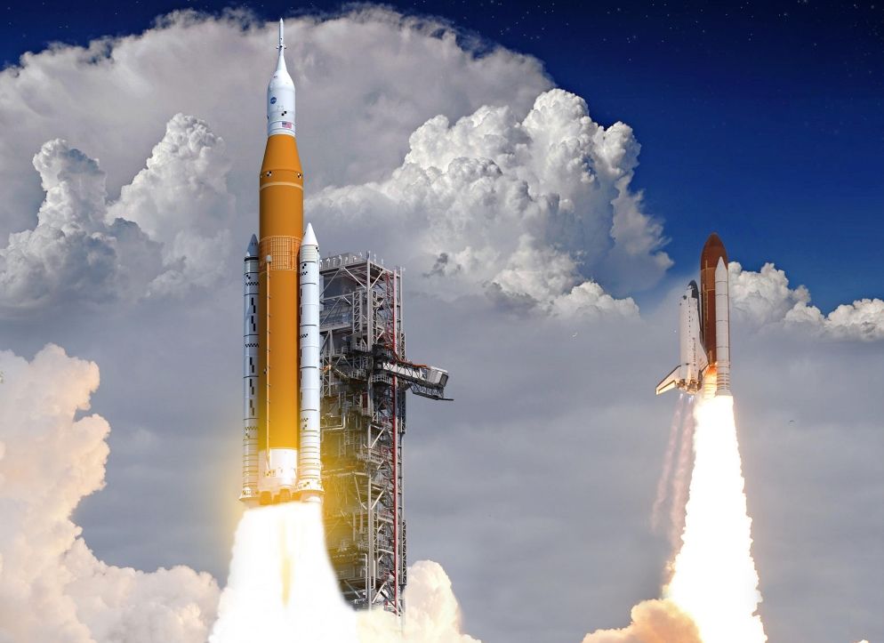NASA допускает использование коммерческой ракеты для повторной высадки на Луну