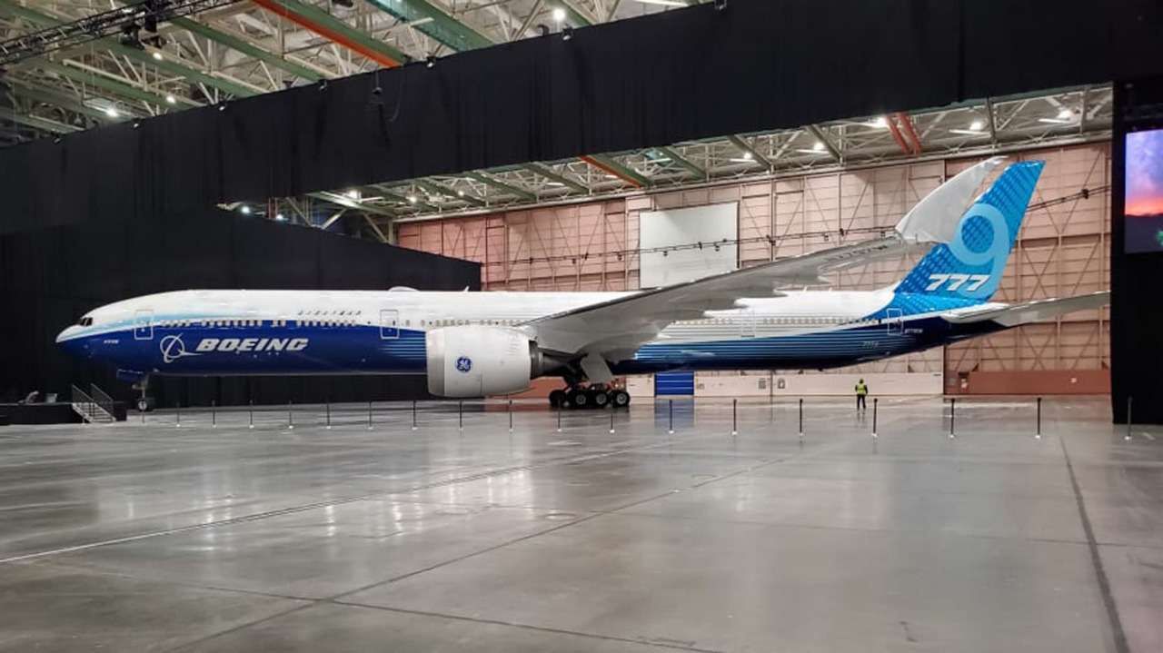 Boeing представил самый длинный пассажирский самолет в мире