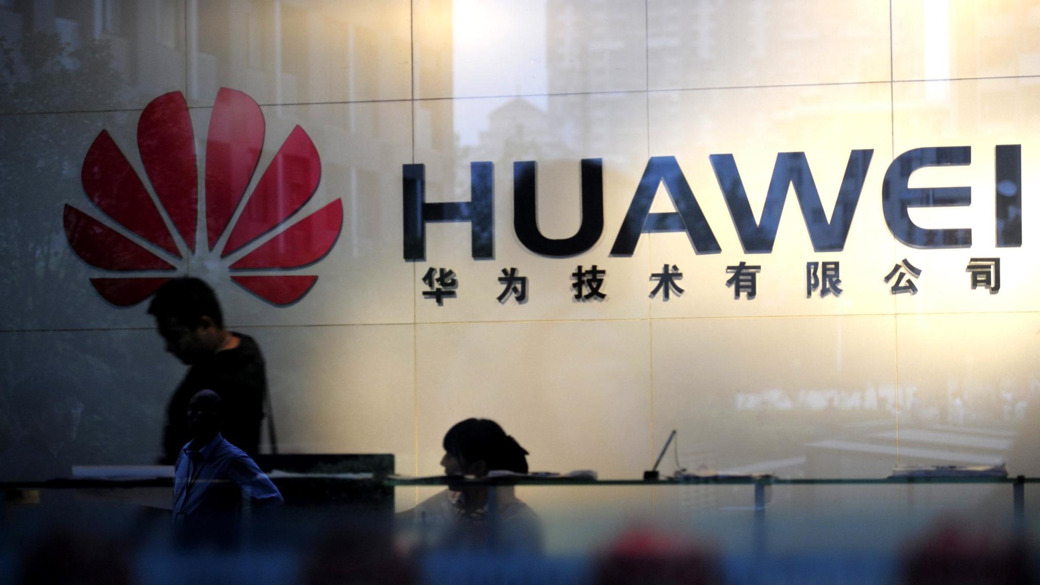 Bloomberg: следом за Google американские компании отказываются от сотрудничества с Huawei