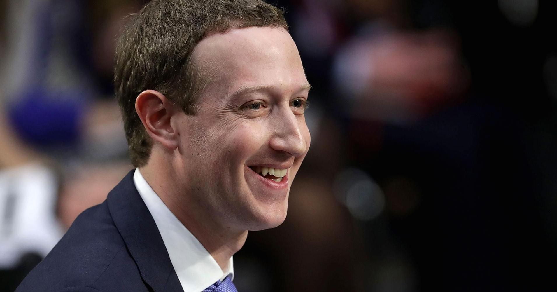 Facebook позаимствовал дизайн мобильного приложения у ВКонтакте?