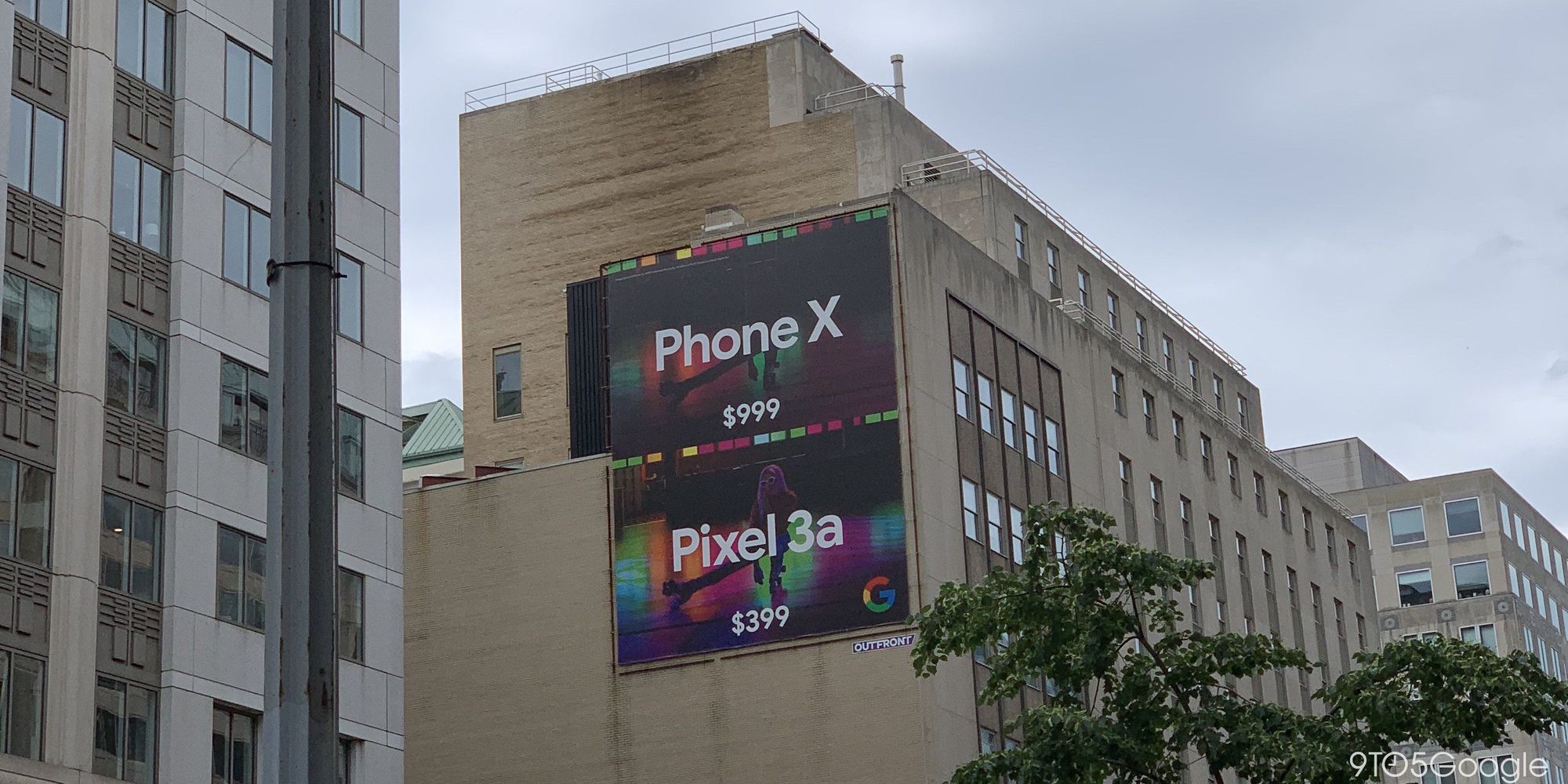 Google на улицах насмехается над камерой iPhone XS, сравнивая её с Pixel 3a за $399