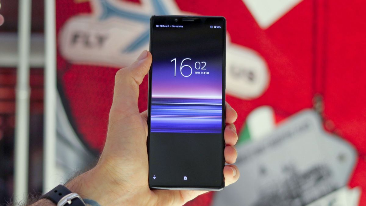 Sony готовит самый длинный смартфон Xperia 20