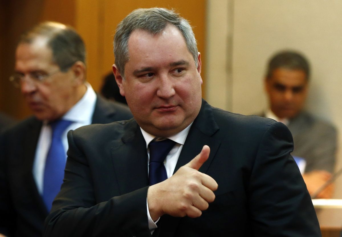 Приглашать Маска в «Роскосмос» Рогозин не будет, однако он готов с ним пообщаться