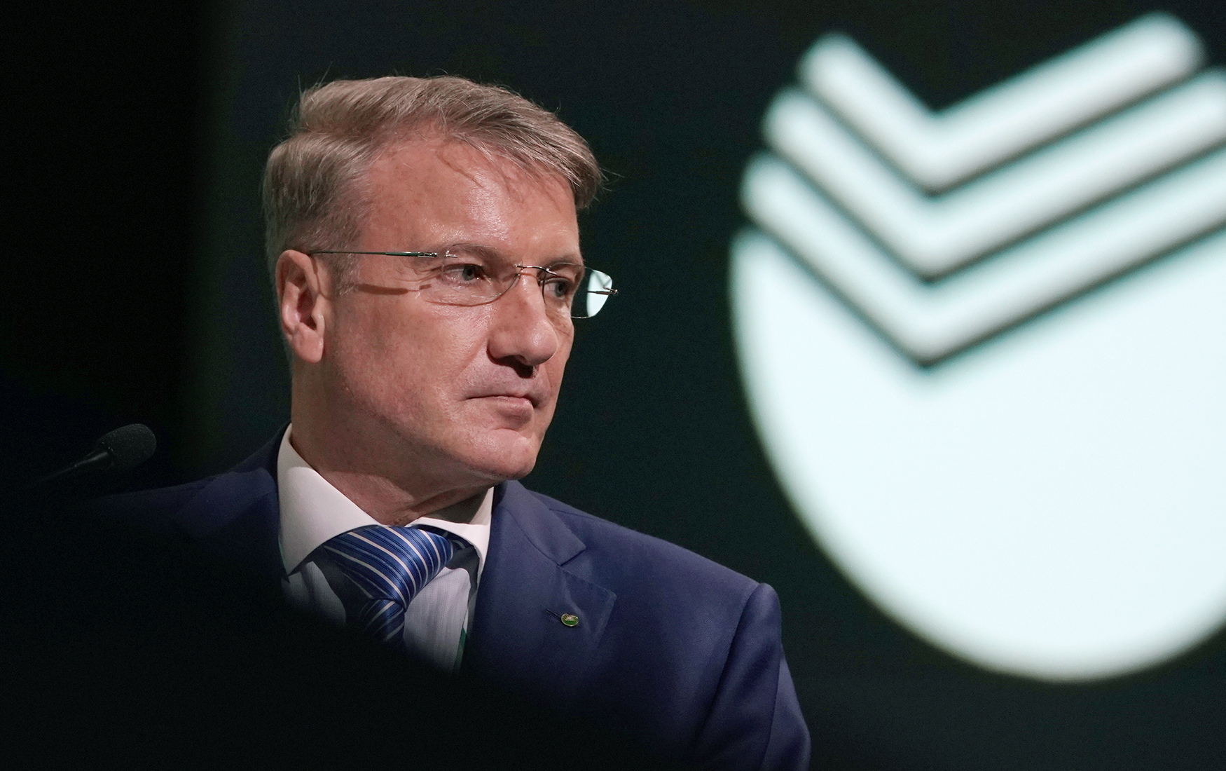 Глава Сбербанка опроверг слухи о намерении прекратить сотрудничество с Яндексом