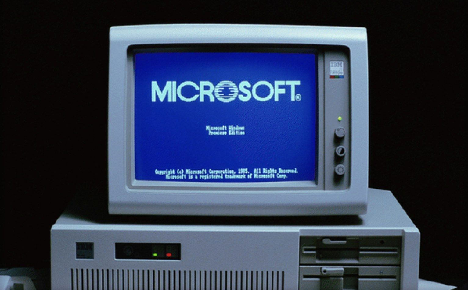 Microsoft анонсировала Windows 1.0