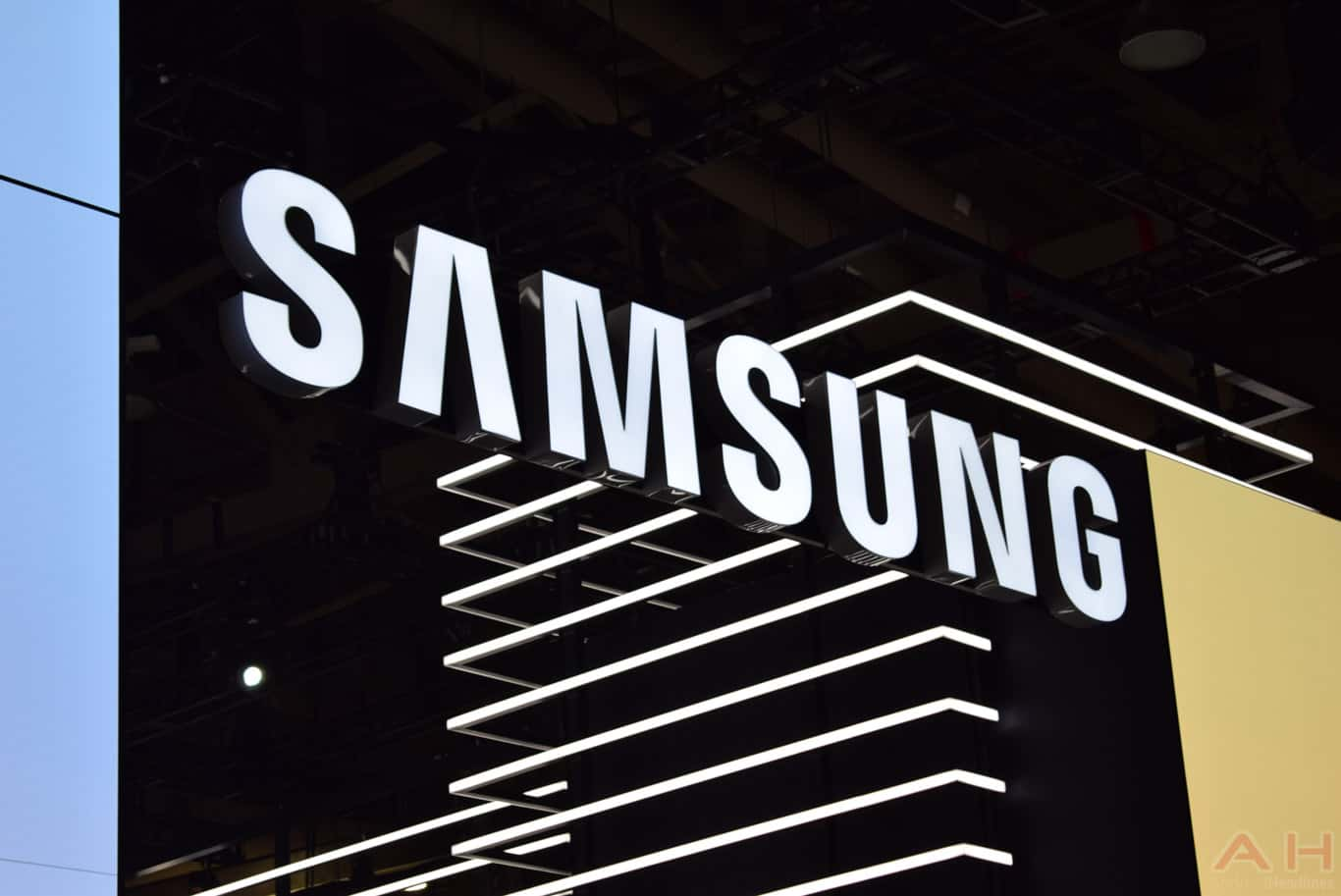 ФАС оштрафовала российское подразделение Samsung за координацию цен на смартфоны и планшеты