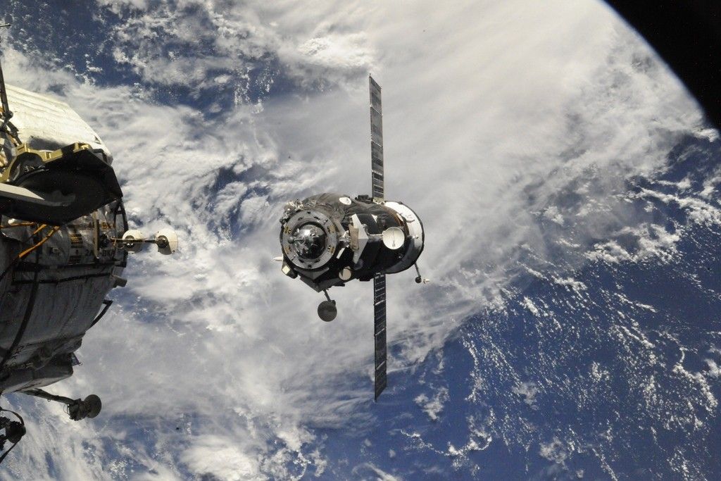 «Союз МС-14» с роботом Федором не смог пристыковаться к МКС