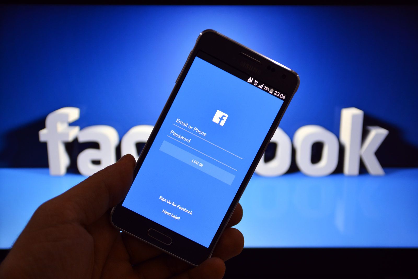 Facebook ужесточит правила размещения политической рекламы к президентским выборам в США