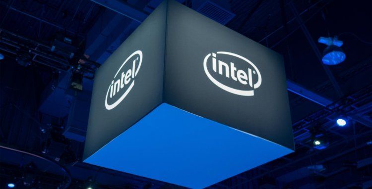Intel представила первый чип для систем искусственного интеллекта