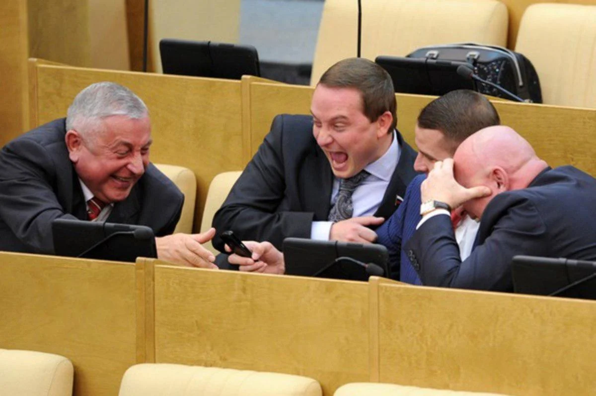 Госдума в первом чтении приняла законопроект о штрафах до 18 млн рублей за отказ хранить данные граждан в России