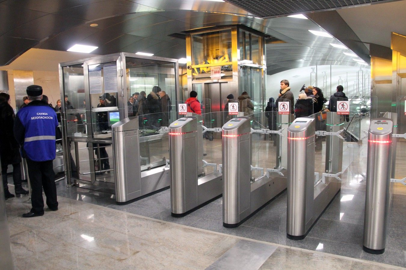 В Москве могут ввести вход в метро по системе распознавания лиц