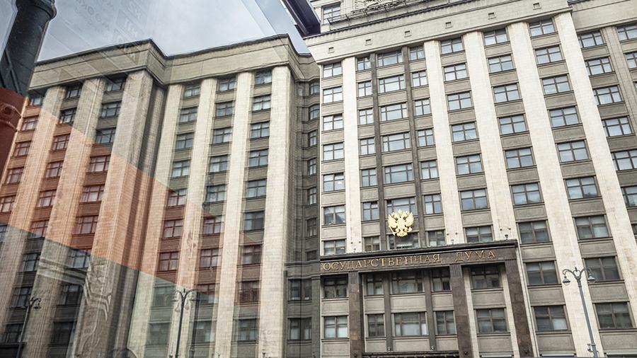 В Госдуме попросили Цукерберга отчитаться за работу Facebook по соблюдению законодательства России