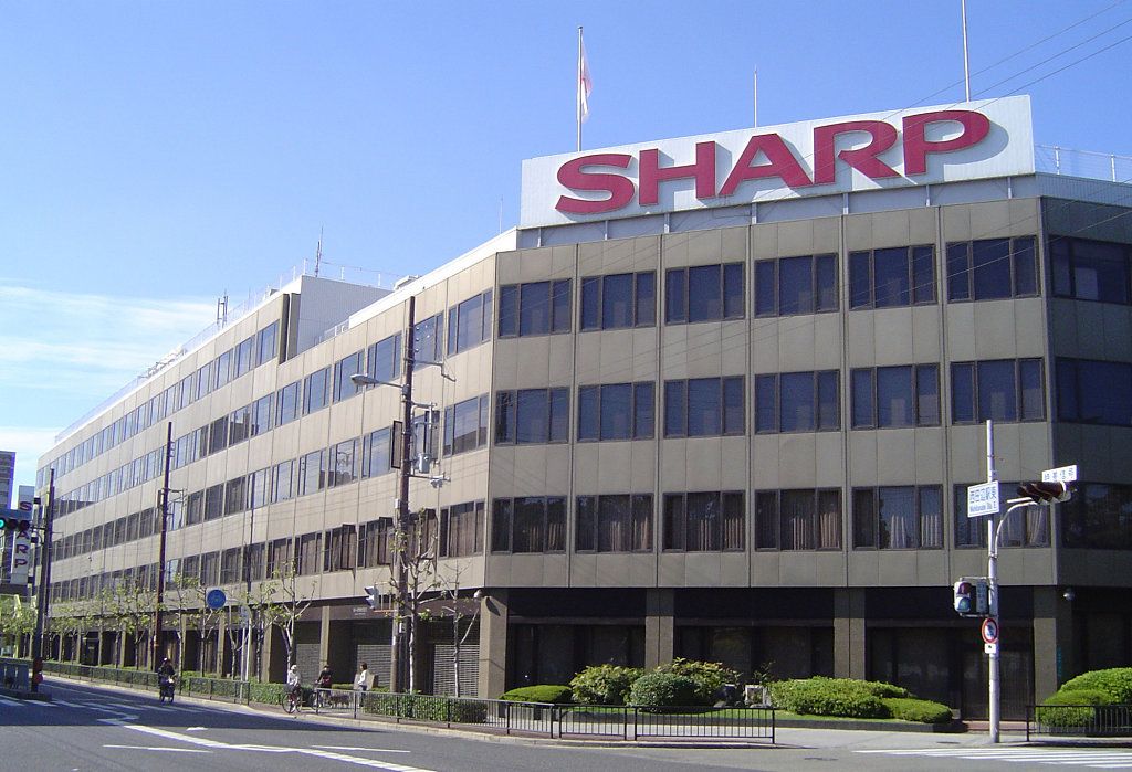 Sharp патентует портативную игровую консоль в стиле планшета