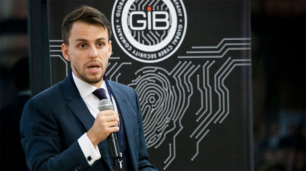 Основатель Group-IB напал на таксистов у Кремля