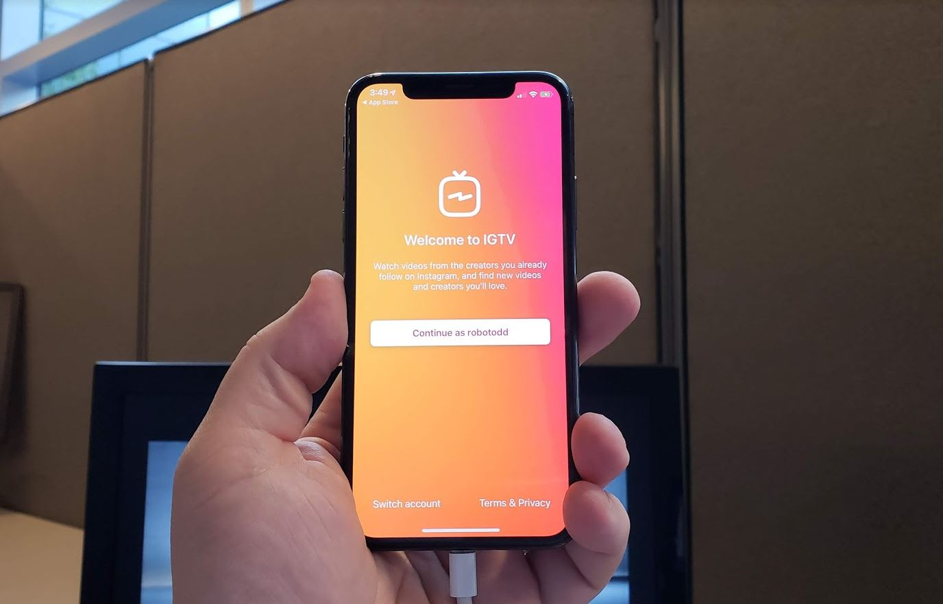 Instagram запретил высказывания о политике авторам оплачиваемым соцсетью видео для IGTV