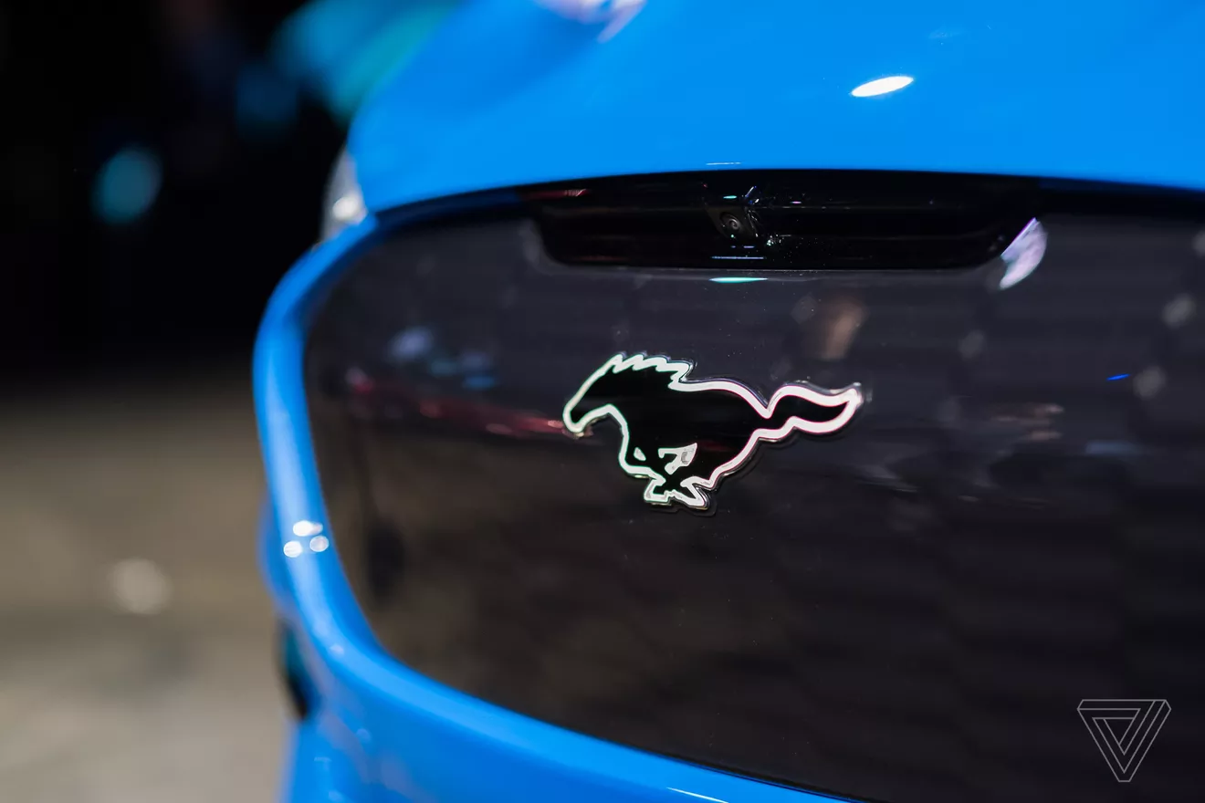 Ford представил электрокар Mustang Mach-E