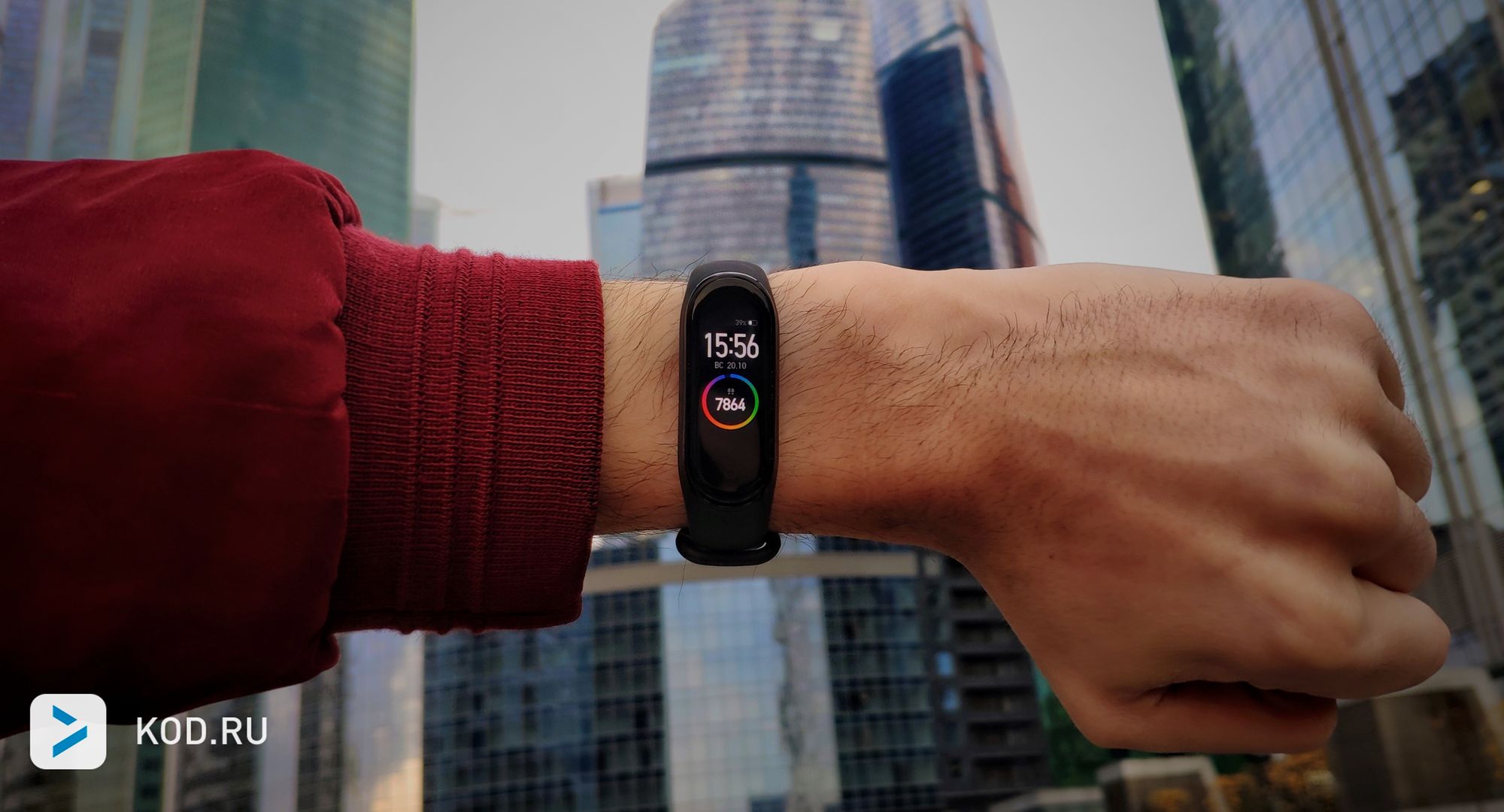 Большой обзор Xiaomi Mi Band 4: лучший из лучших?