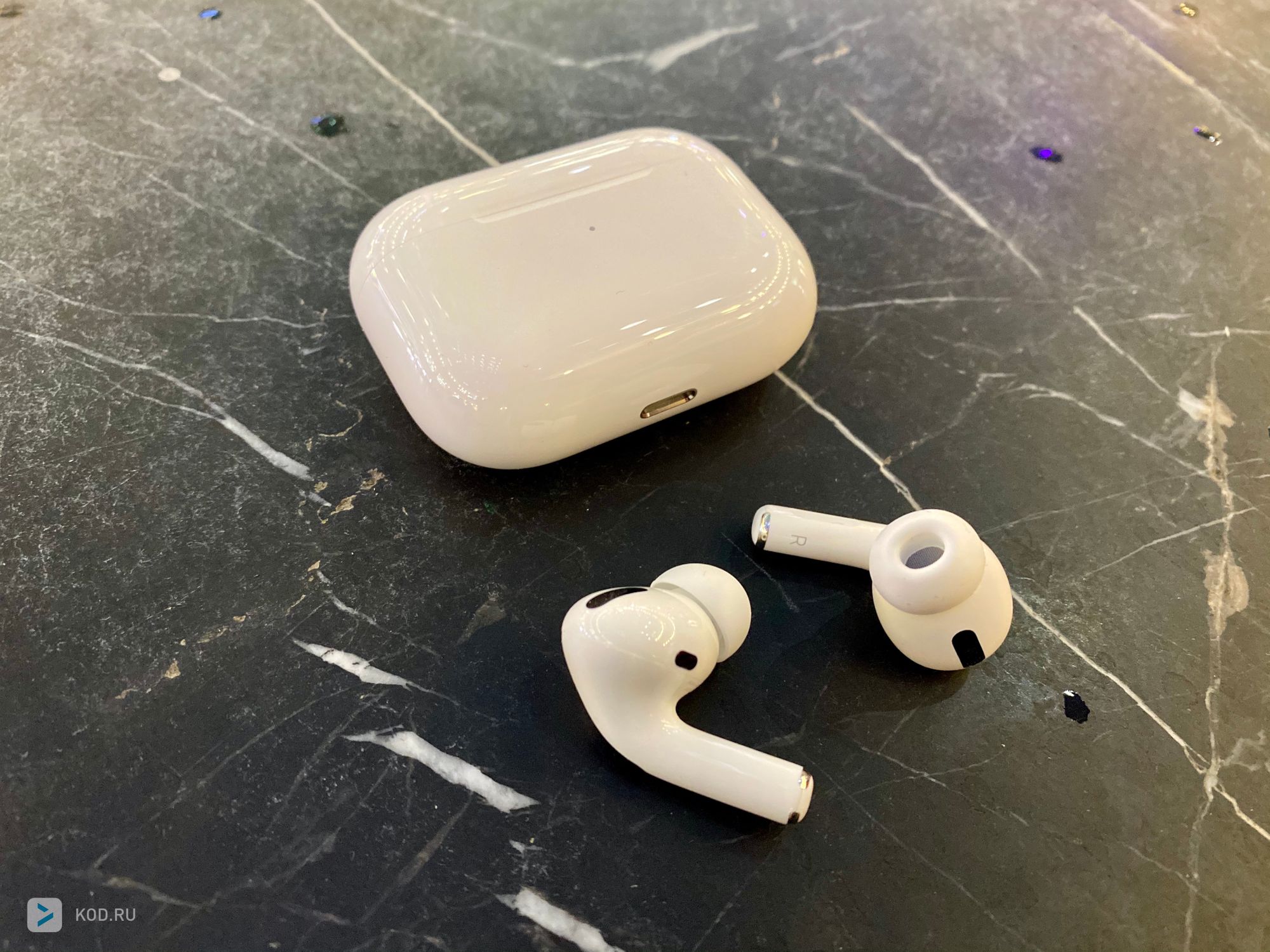 AirPods могут оказаться в коробке с iPhone 2020 года