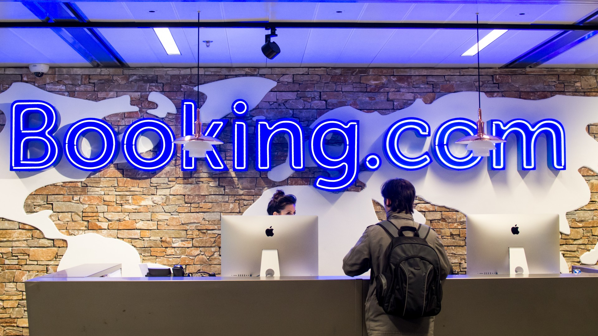 ФАС возбудила дело против Booking.com
