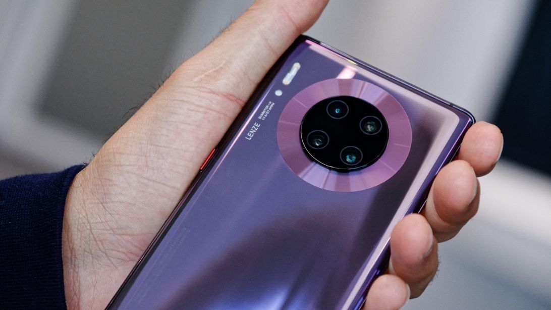 Huawei полностью заменила американские компоненты в смартфонах