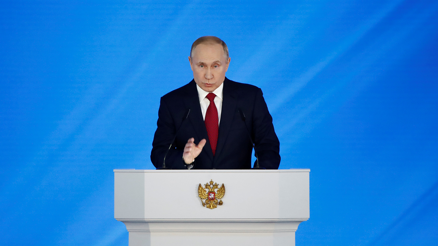 Путин объявил о бесплатном доступе к «социально значимым» российским сервисам