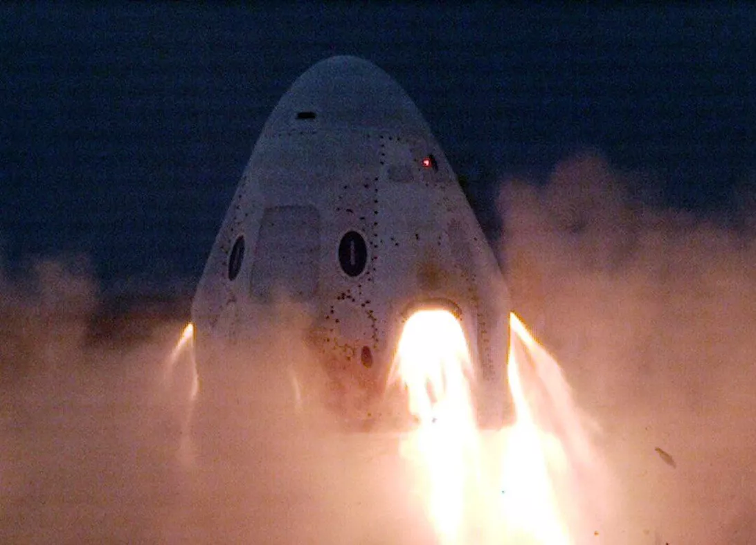 SpaceX ради испытаний взорвала Falcon 9