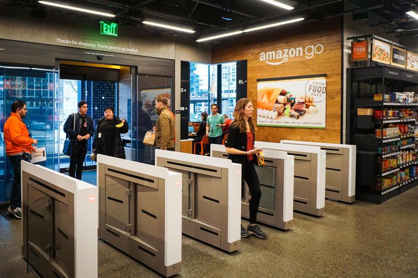 Amazon планирует открыть офлайн-магазины в Германии