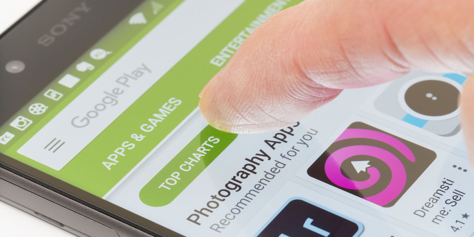 В Play Store обнаружены 30 приложений для камеры, собирающие пользовательские данные