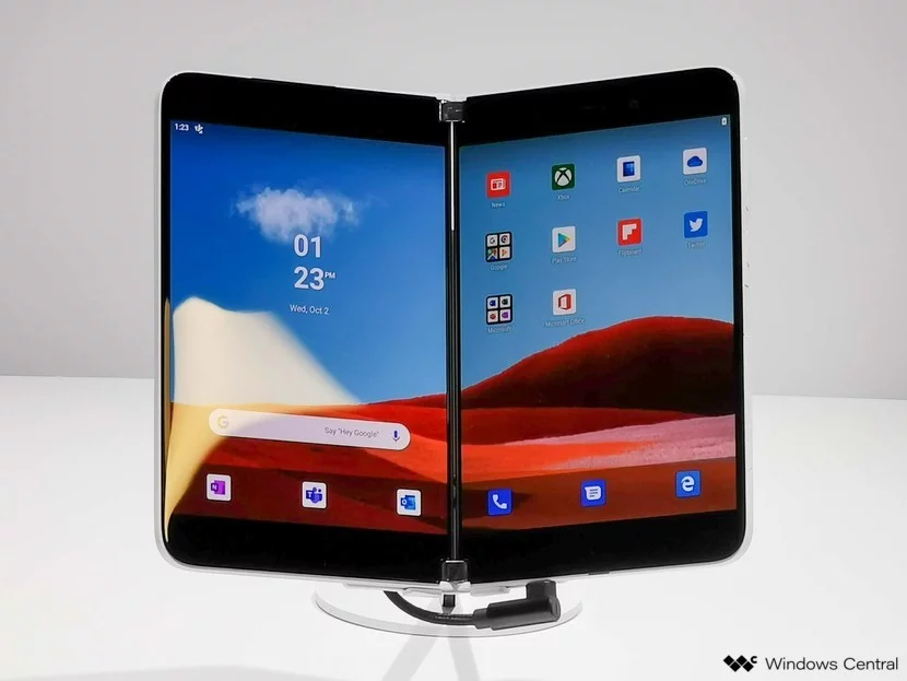 Раскладной смартфон Microsoft Surface Duo может выйти раньше, чем обещалось