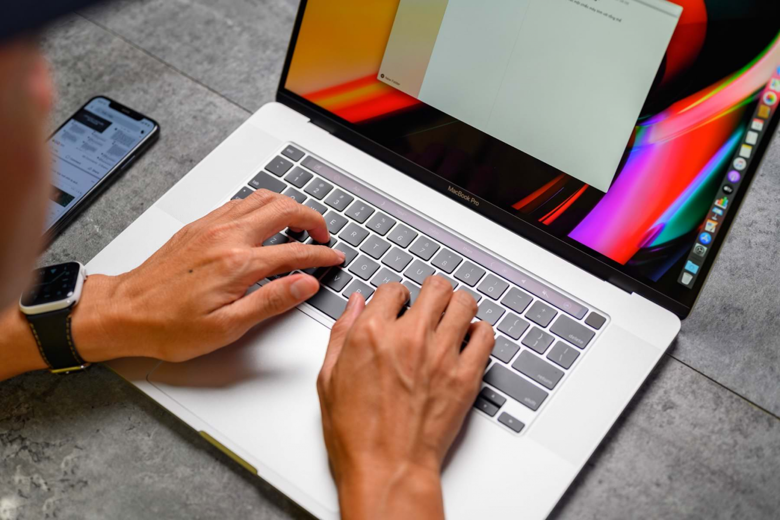 Apple сняла ограничение на покупку iPad Pro, MacBook Air и iPhone