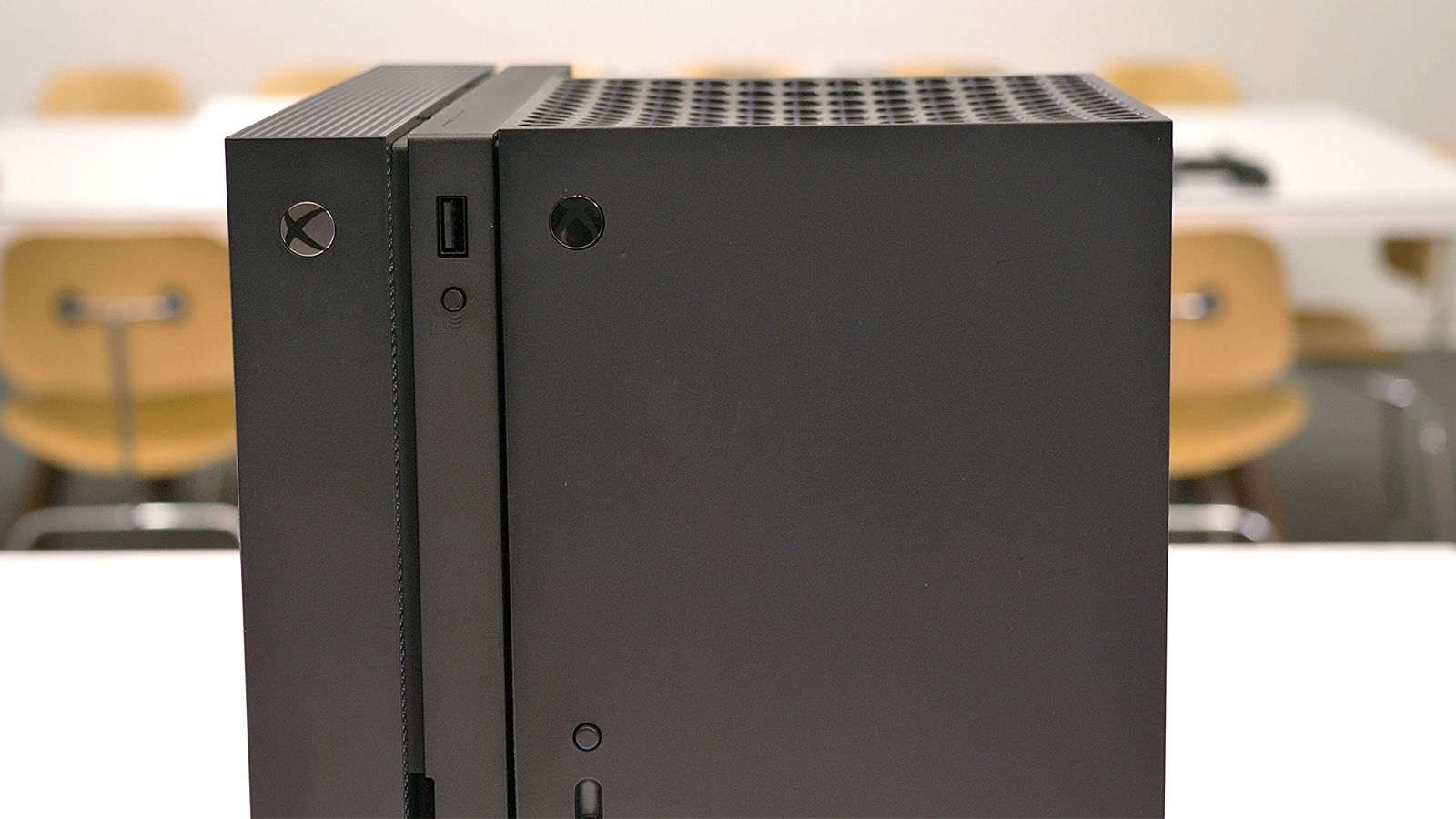 Разработчики Microsoft поделились подробностями о дизайне Xbox Series X