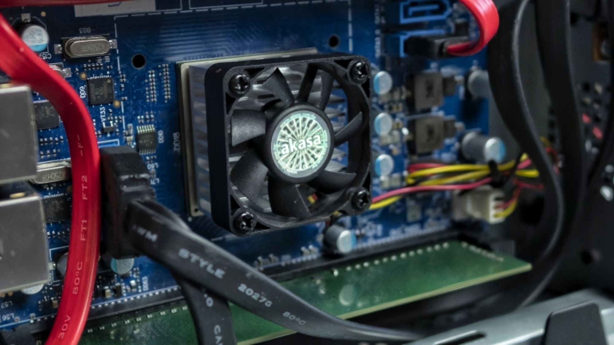 Новый процессор Baikal-M сравнили в тестах производительности с чипами Intel
